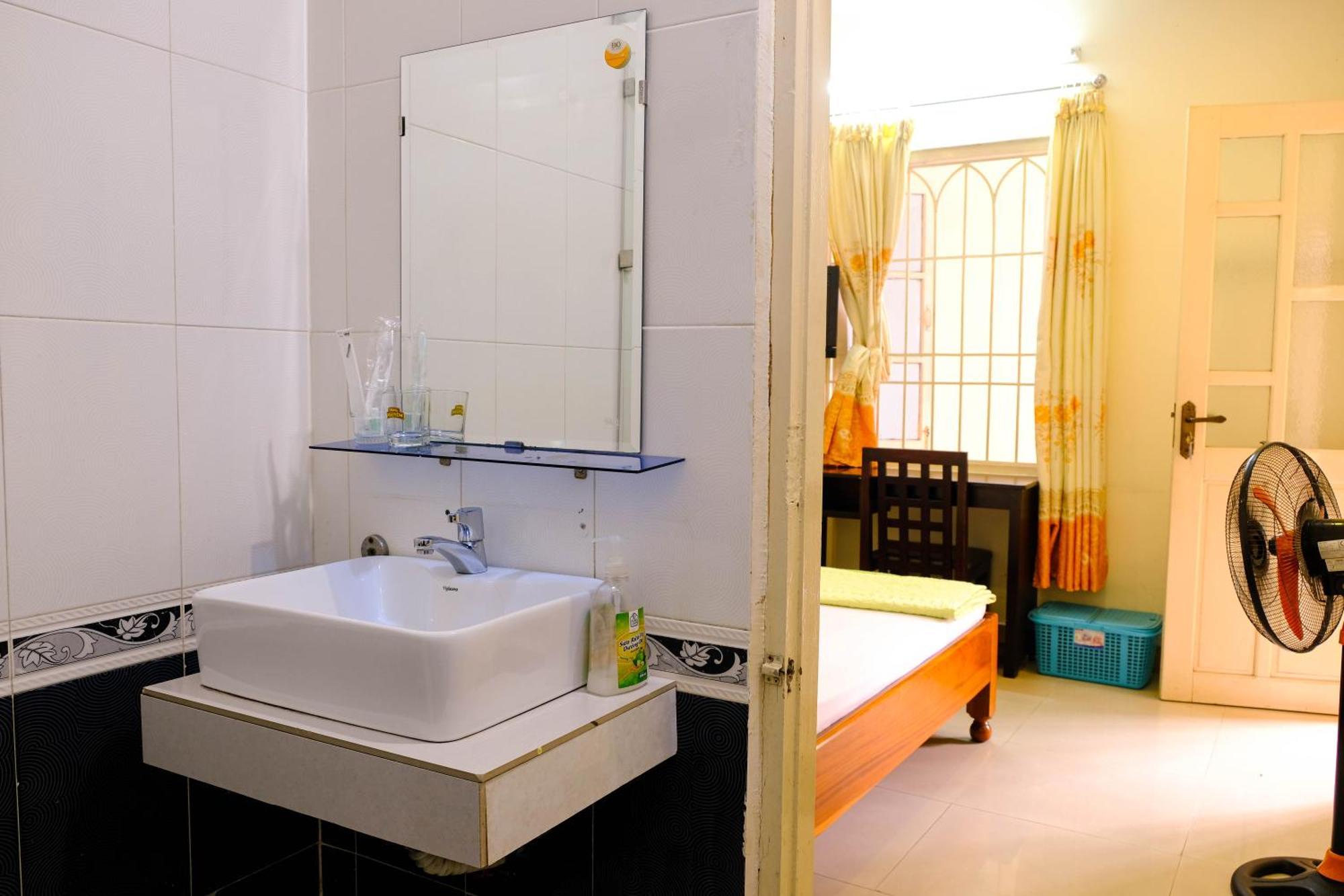 Lucky Hoi An Hotel Экстерьер фото