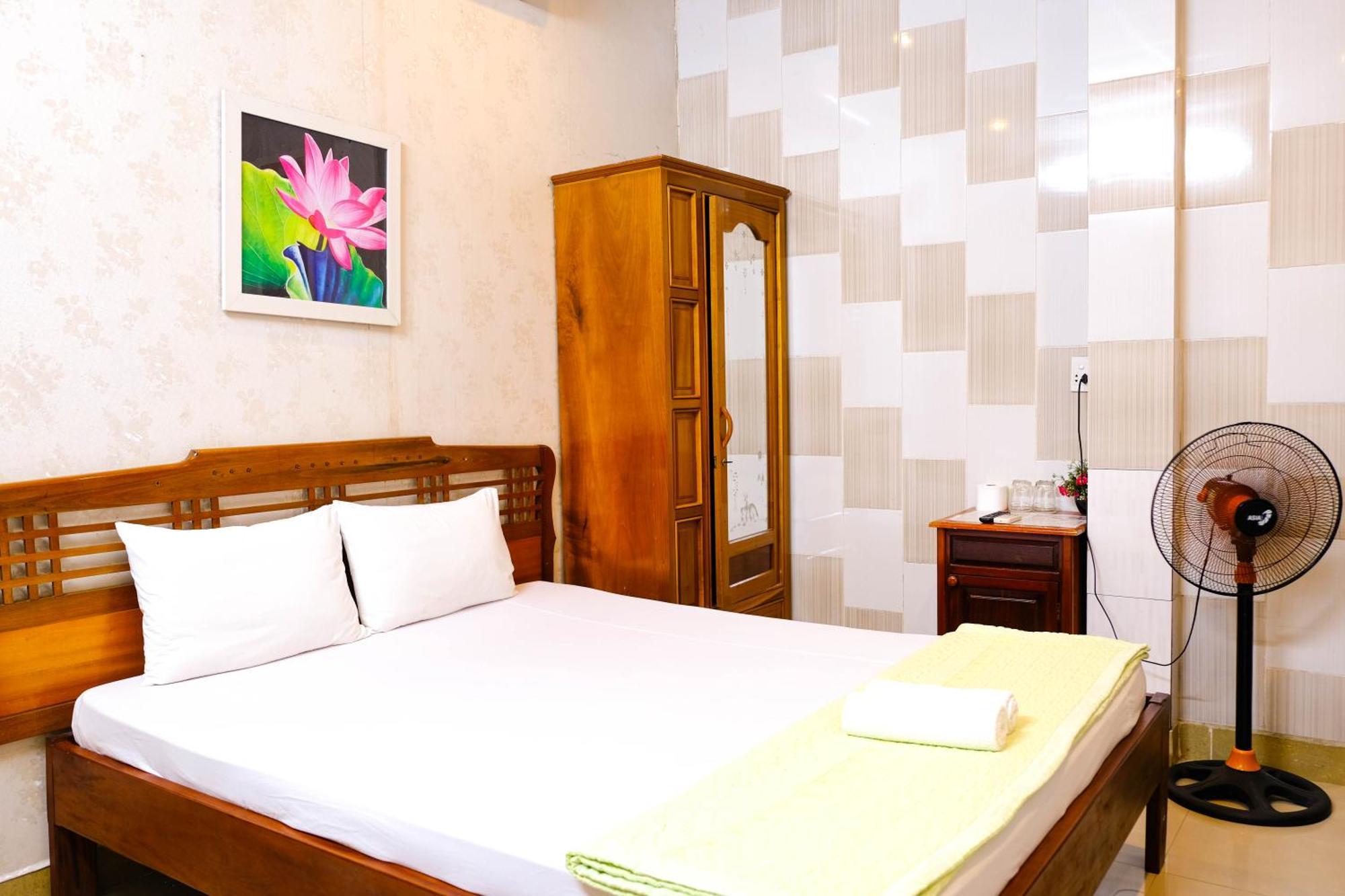 Lucky Hoi An Hotel Экстерьер фото