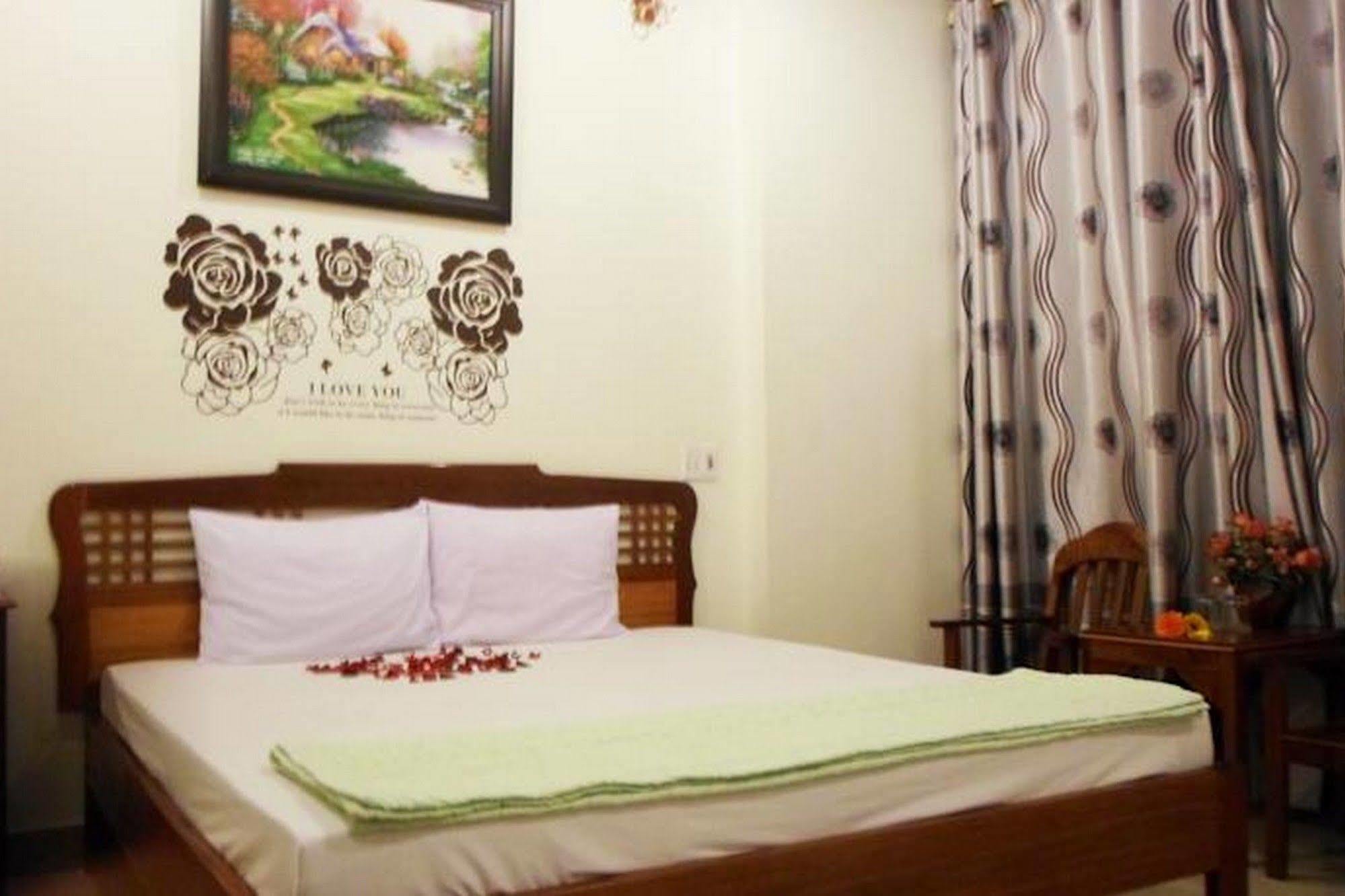 Lucky Hoi An Hotel Экстерьер фото