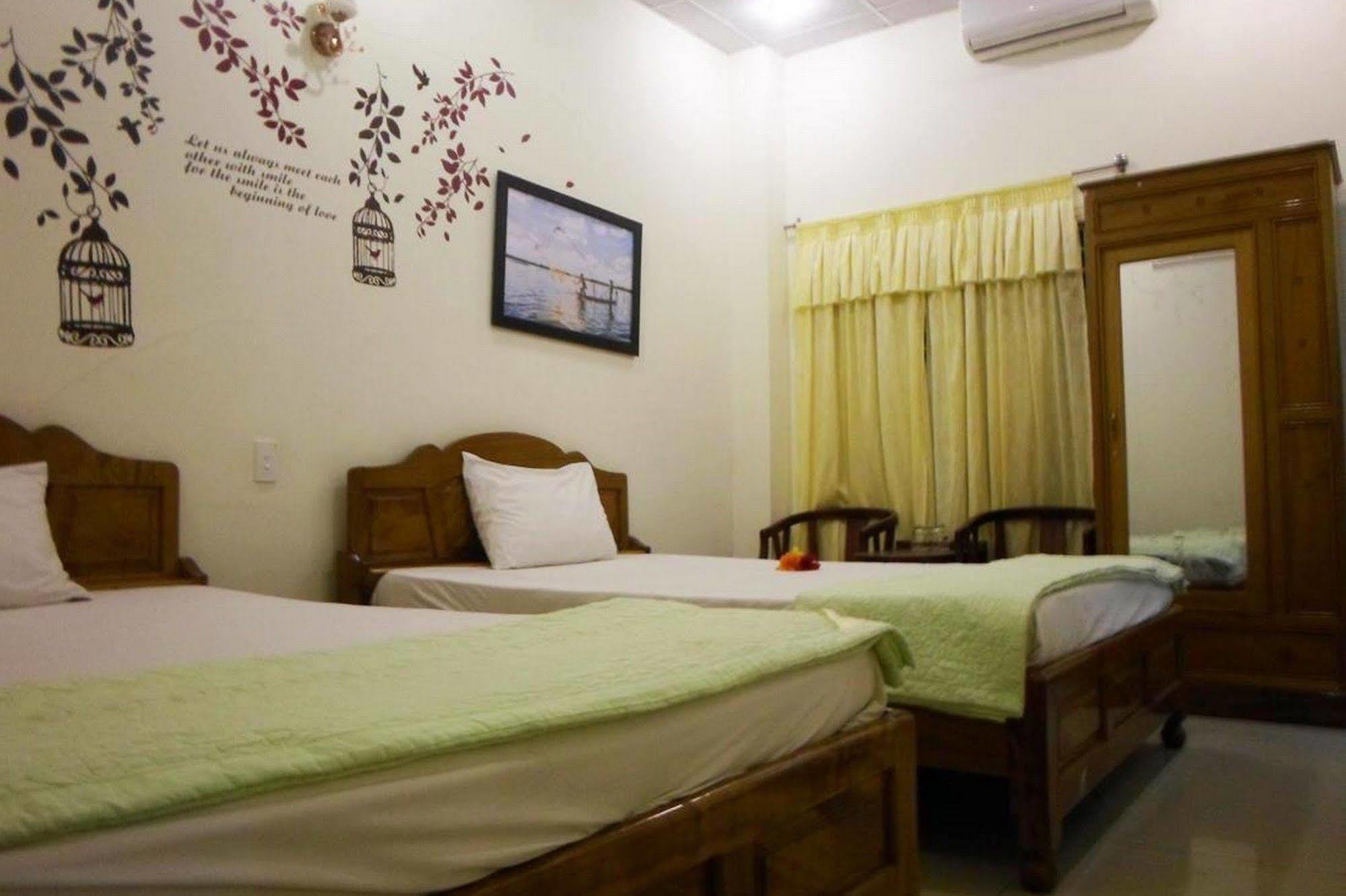 Lucky Hoi An Hotel Экстерьер фото