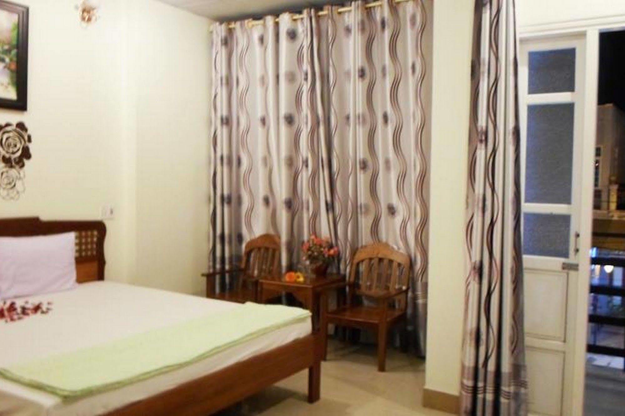 Lucky Hoi An Hotel Экстерьер фото